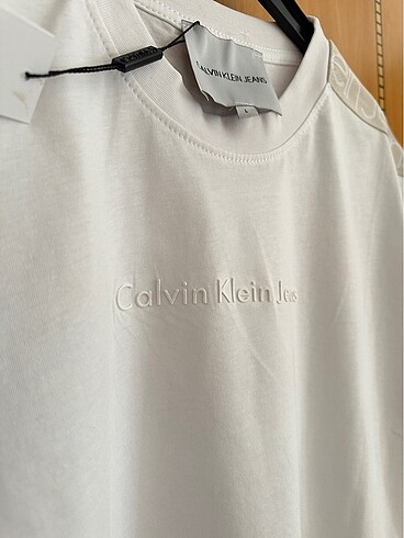m Beden Calvin Klein Tişört