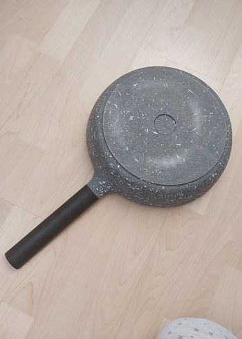 Beden emsan perge döküm 28 cm tava