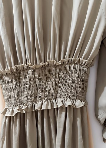 Bej Uzun Kollu Piliseli Uzun Elbise - Görsel 2