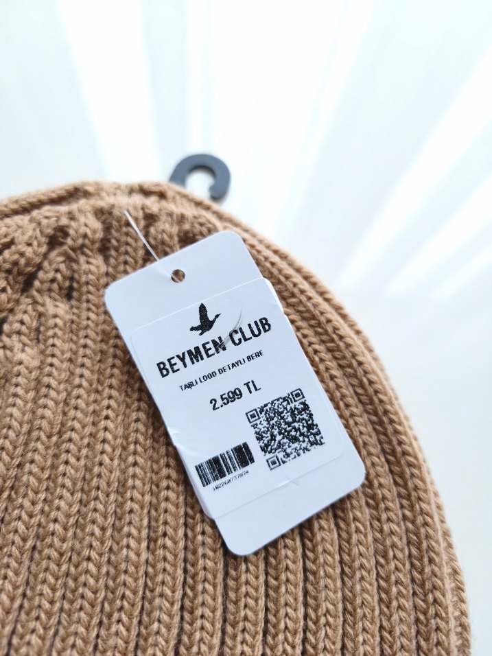 Bej Parlak Örgü Kadın Bere - Görsel 2