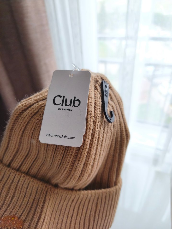 Bej Parlak Örgü Kadın Bere - Görsel 4