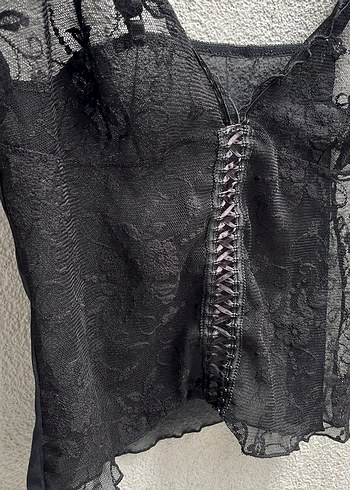 Dantel İşlemeli Siyah Gotik Üst - Görsel 4