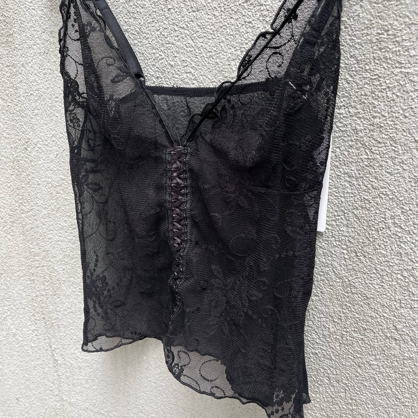 Dantel İşlemeli Siyah Gotik Üst - Görsel 3