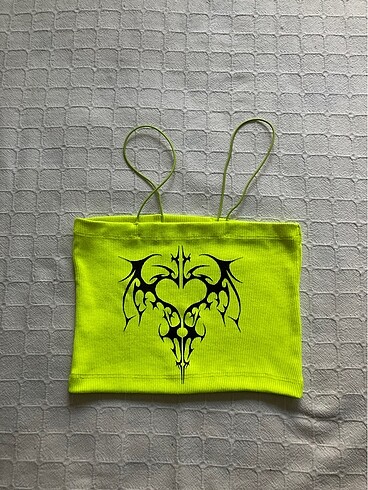 Y2k askılı neon crop tribal