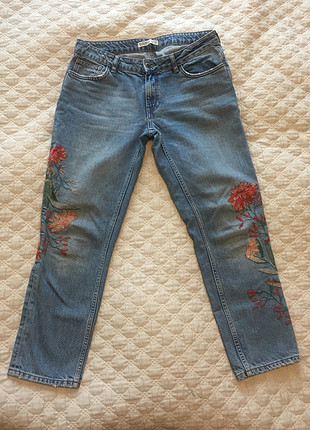 28 Beden Zara işlemeli denim pantolon, 28 denim, 38 pantolon bedeni