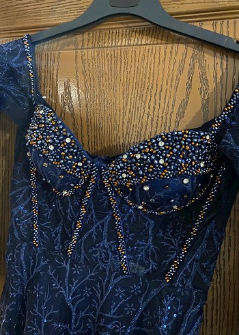 Lacivert Parlak Uzun Kollu Straplez Abiye Elbise - Görsel 3