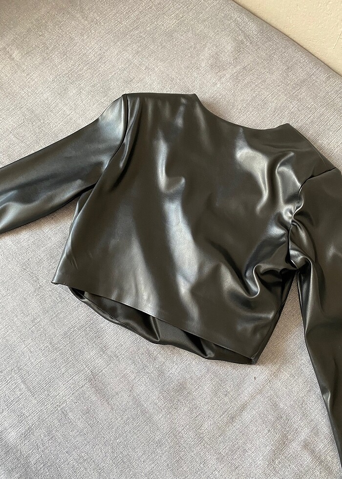 Deri Görünümlü Uzun Kollu - Görsel 3