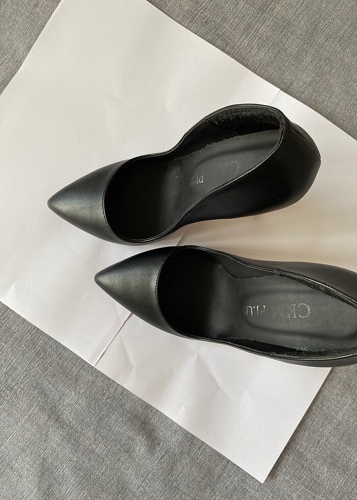 Siyah Deri Sivri Uçlu Stiletto - Görsel 2