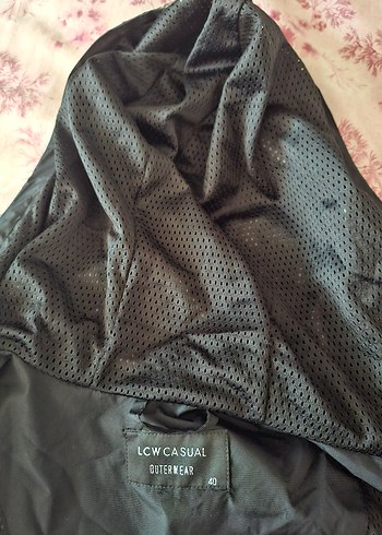 Siyah Kapüşonlu Fermuarlı Kadın Spor Yagmurluk Ceket - Görsel 10