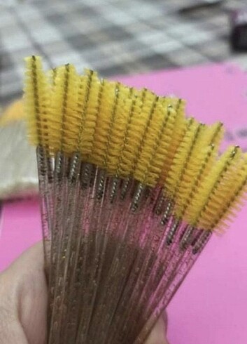 Kiprik, kaş fırçası
