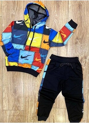 İkili Nike takım 