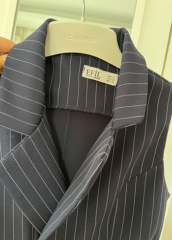 Kadın Lacivert Zebra Desenli V Yaka Denim Tulum - Görsel 4