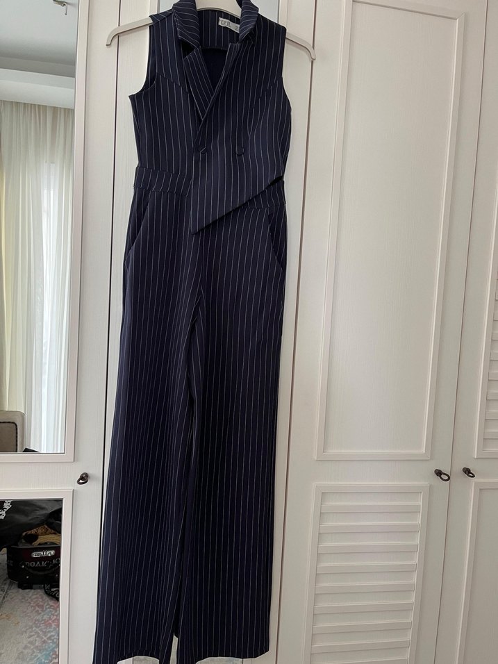 Kadın Lacivert Zebra Desenli V Yaka Denim Tulum - Görsel 3