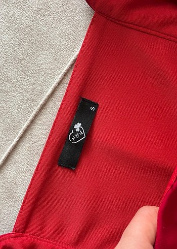 Parlak Kırmızı Drapeli Midi Abiye Elbise - Görsel 5