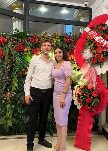 Mor V Yaka Nakışlı Midi Elbise - Görsel 4