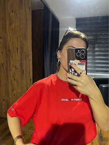m Beden kırmızı Renk TOMMY HİLFİGER KIRMIZI PAMUKLU TİŞÖRT