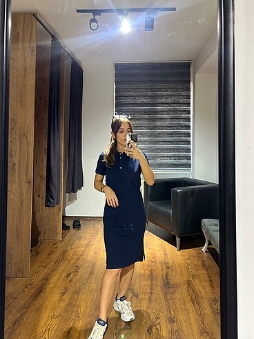 Gant GANT POLO YAKA LACİVERT ELBİSE sadece S bedeni vardır