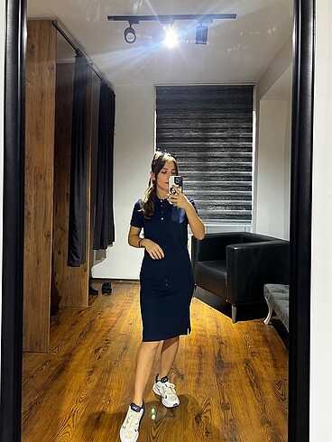 GANT POLO YAKA LACİVERT ELBİSE sadece S bedeni vardır