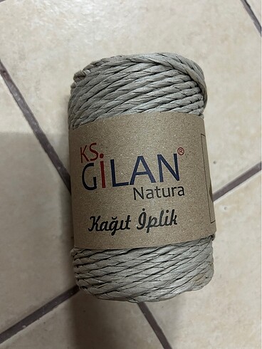 Kalın kağıt ip gilan