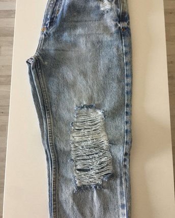 32 Beden mavi Renk Zara jeans 