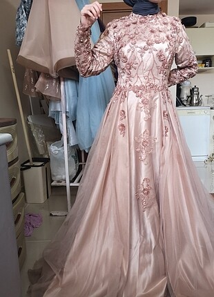 Toz pembe Abiye