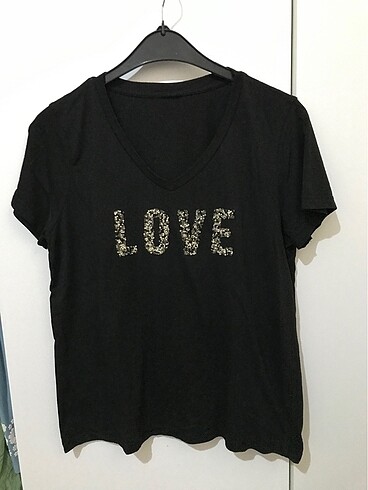 M beden love yazılı tshirt m beden