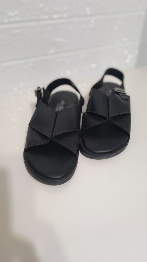 Siyah Kadın Dolgu Topuklu Sandalet - Görsel 2