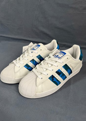 Adidas Beyaz Renkli Kadın Spor Ayakkabı - Görsel 3