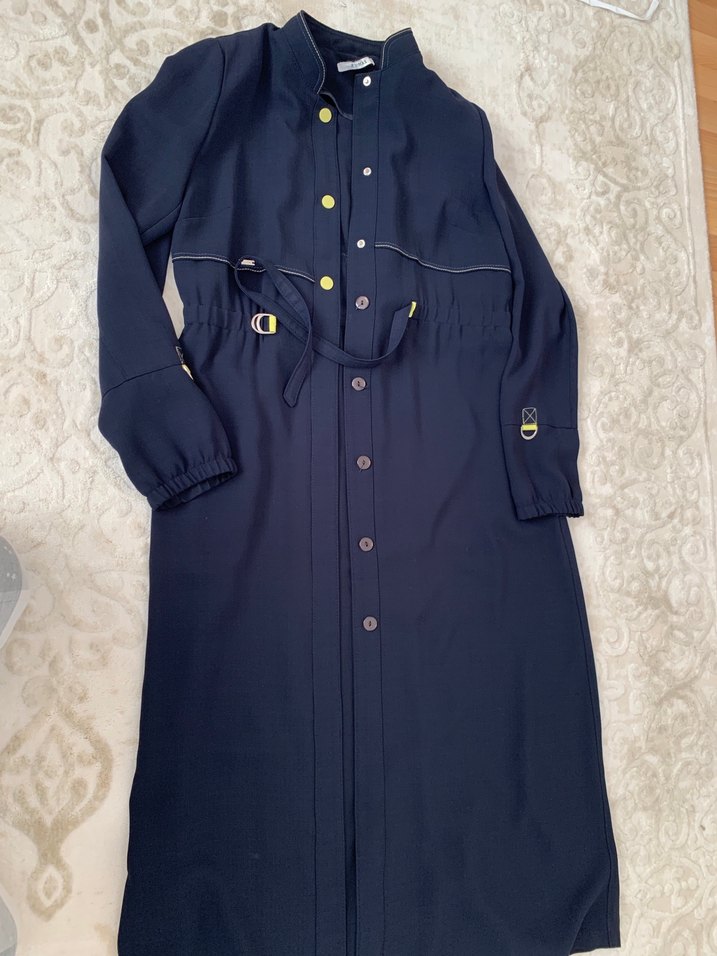 Kadın Lacivert Nakışlı Uzun Düğmeli Kaban - Görsel 2