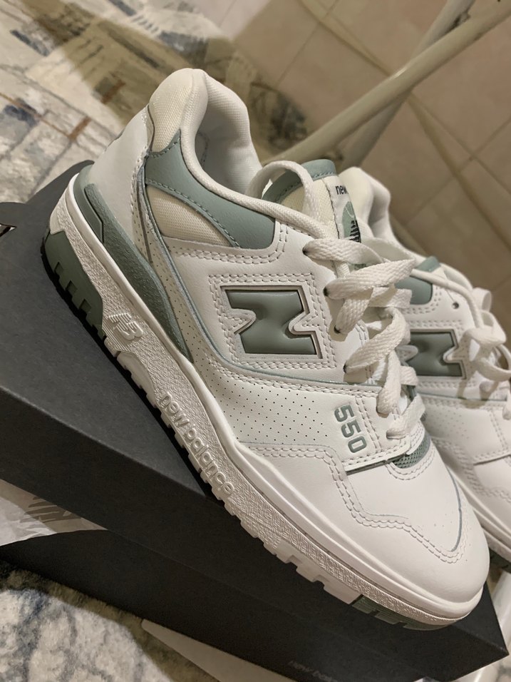 New Balance Beyaz Gri Bağcıklı Spor Ayakkabı - Görsel 3