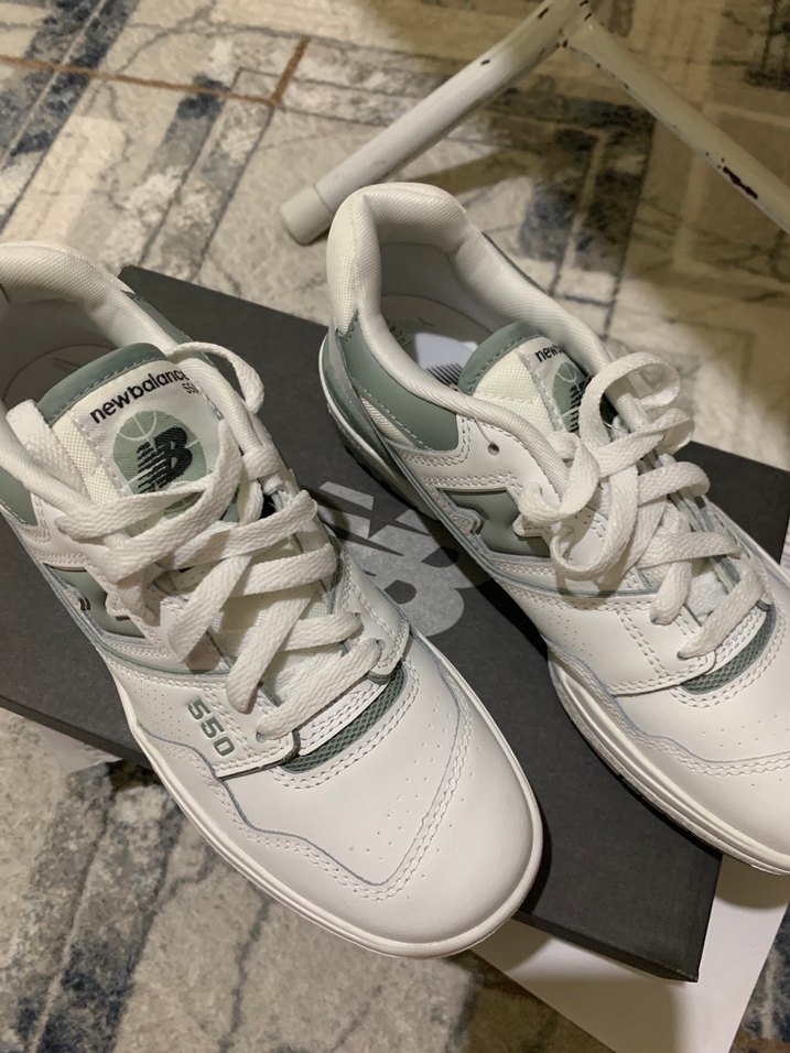 New Balance Beyaz Gri Bağcıklı Spor Ayakkabı - Görsel 2