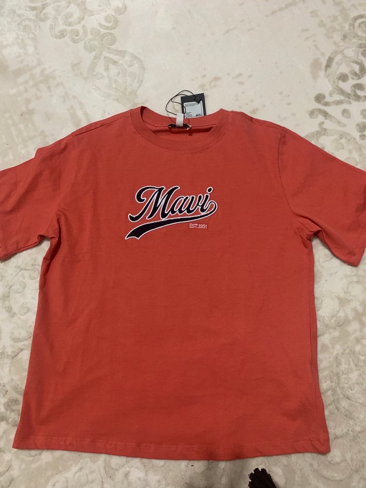 Kırmızı kadın Street Wear Rozet - Görsel 2