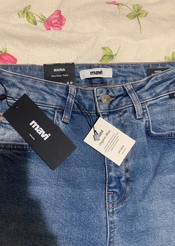 Mavi Düğmeli Midi Boy Rahat Kesim Kadın Kot Pantolon - Görsel 3