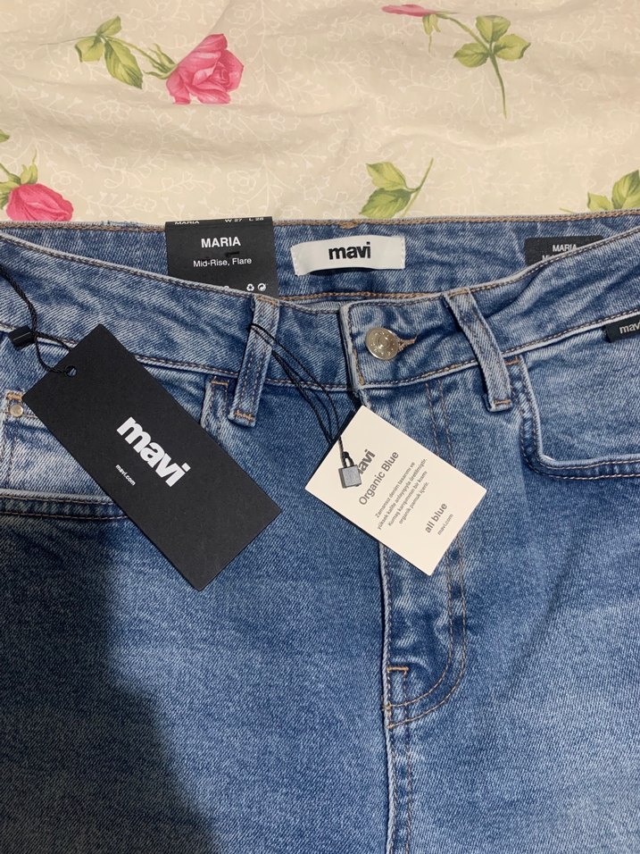 Mavi Düğmeli Midi Boy Rahat Kesim Kadın Kot Pantolon - Görsel 3