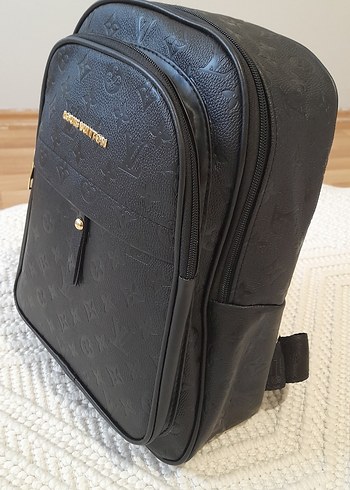 Beden siyah Renk Louis Vuitton Siyah Deri Sırt Çantası