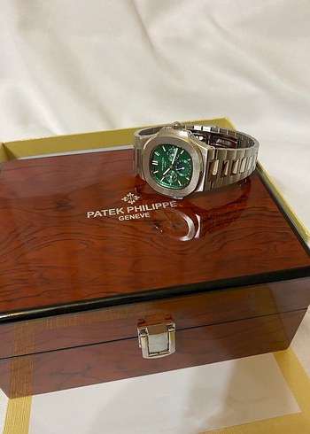 Yeşil Kadranlı Erkek Patek Philippe Saat - Görsel 2