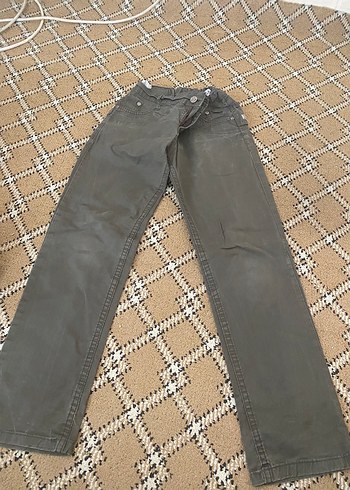 Erkek Çocuk Gri Kemerli Denim Pantolon