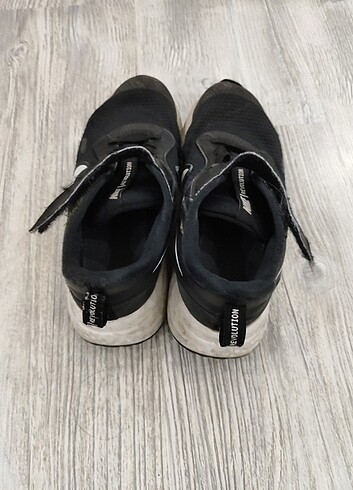 34 Beden siyah Renk Nike Ayakkabı 