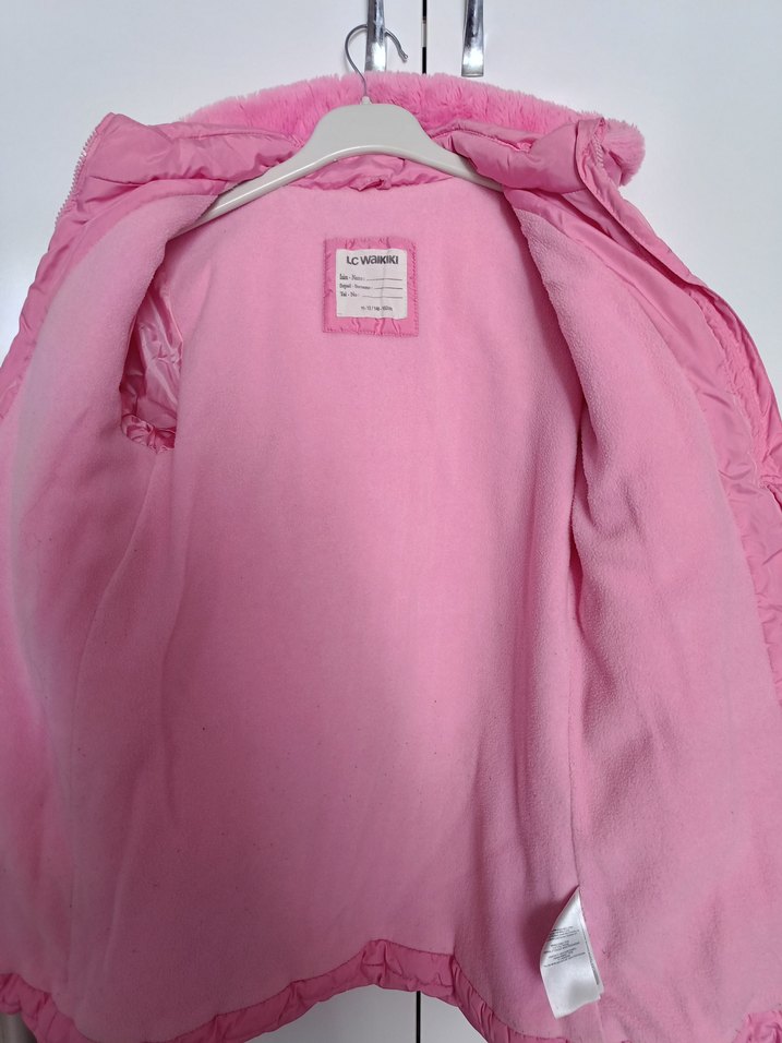 Kız Çocuk Pembe Kürklü Kapüşonlu Mont - Görsel 3