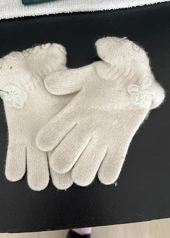 Örgü Beyaz Kadın Eldiveni - Görsel 3