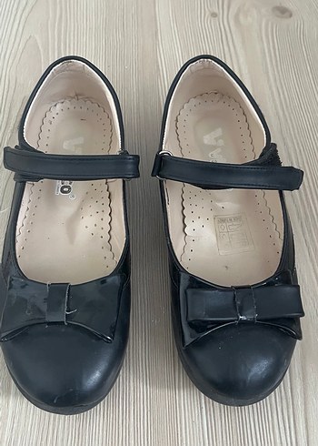 Kız Çocuk Siyah Tokalı Babet - Görsel 3