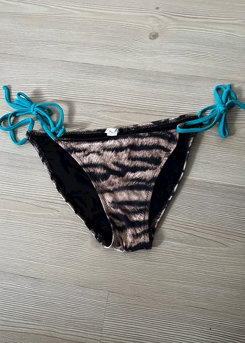 Zebra Desenli Turkuaz Bağcıklı Bikini Altı - Görsel 2