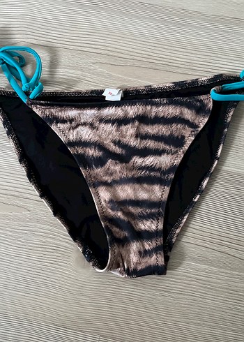 Zebra Desenli Turkuaz Bağcıklı Bikini Altı - Görsel 3