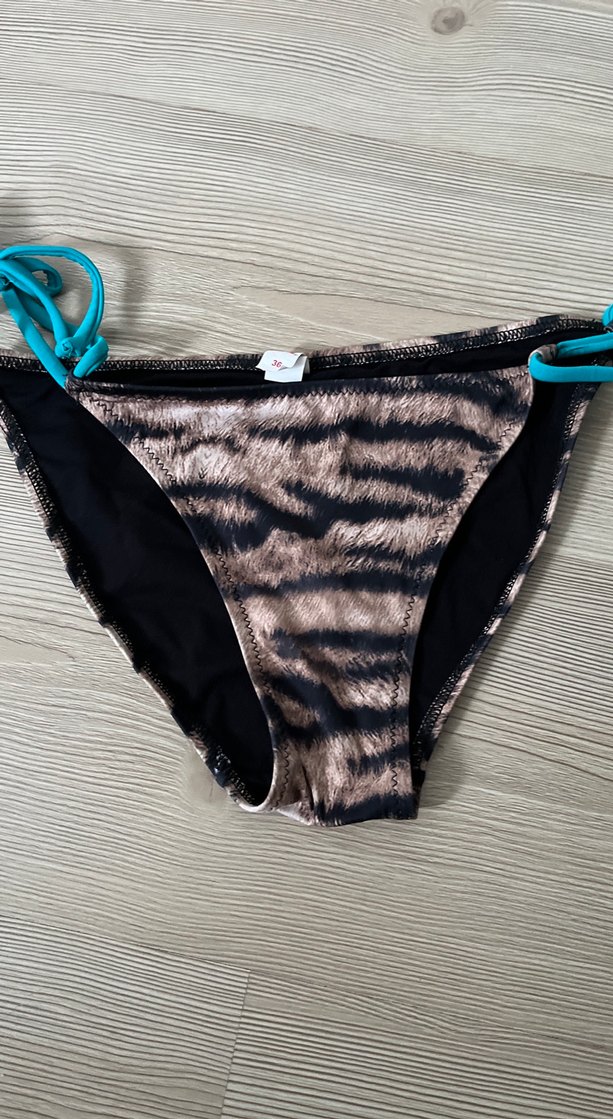 Zebra Desenli Turkuaz Bağcıklı Bikini Altı - Görsel 3