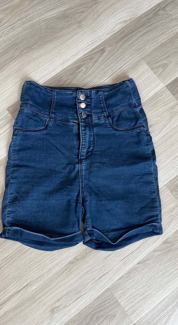 Düğmeli Kısa Kadın Mavi Denim Şort - Görsel 3