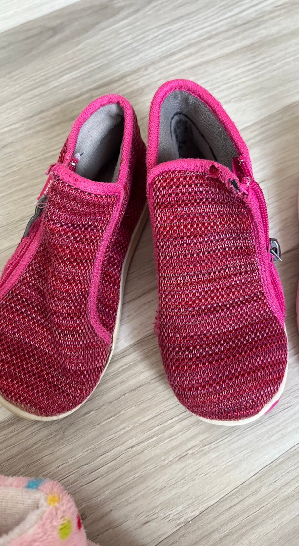 Kız Çocukları İçin Renkli Sıcak Ev Terlikleri - Görsel 5