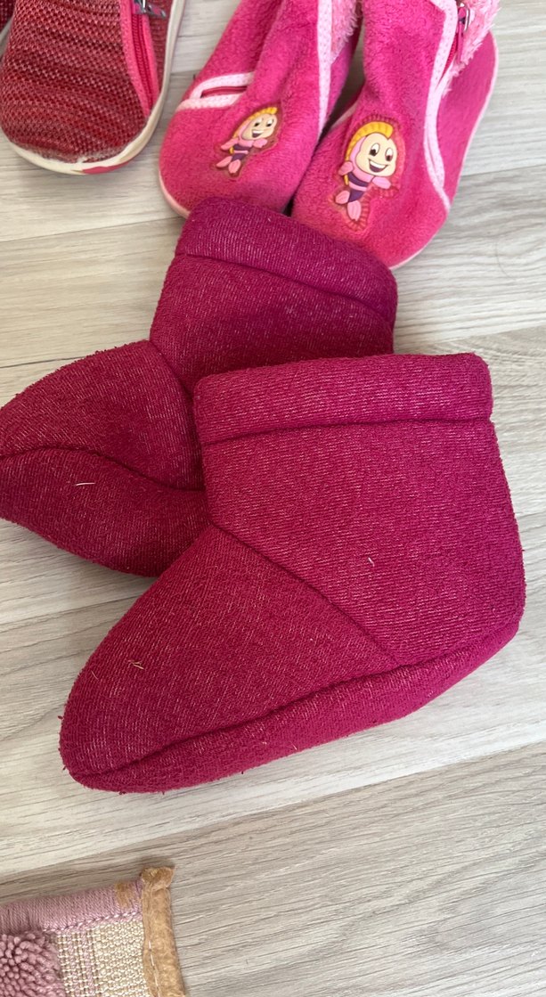 Kız Çocukları İçin Renkli Sıcak Ev Terlikleri - Görsel 3