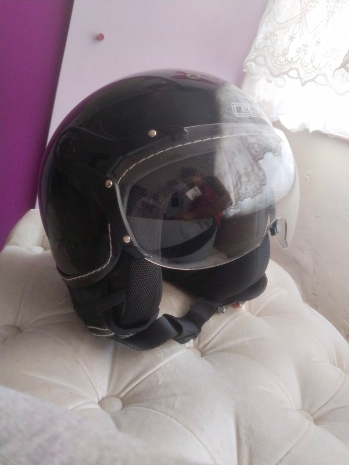 Siyah Biker Motosiklet Kaskı Velcro Bantlı - Görsel 3