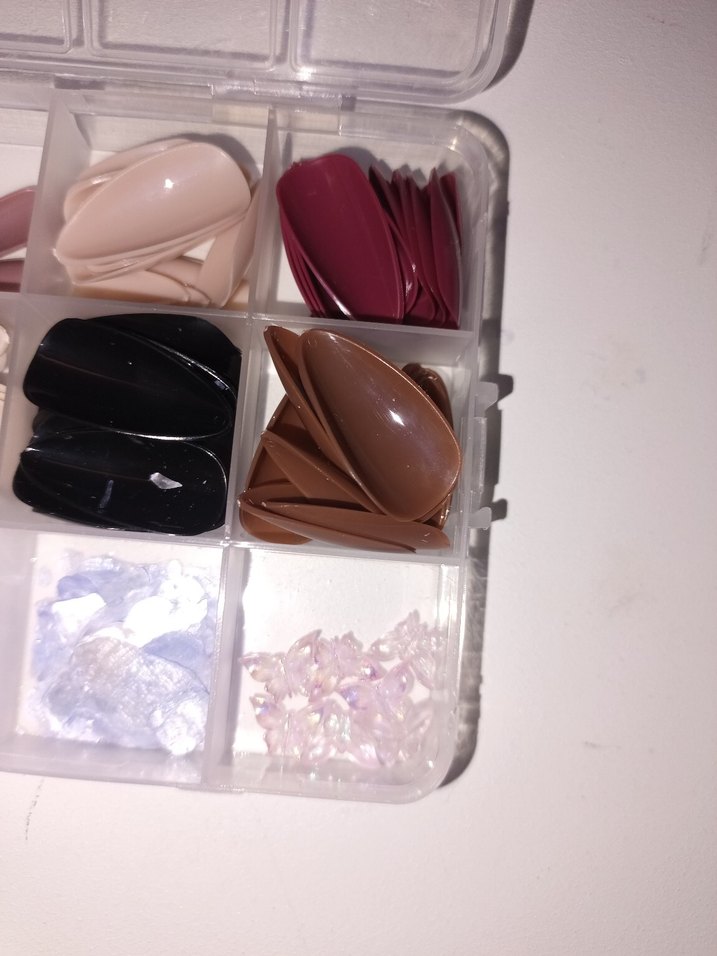 Kahverengi Takma Tırnak Seti - Görsel 3