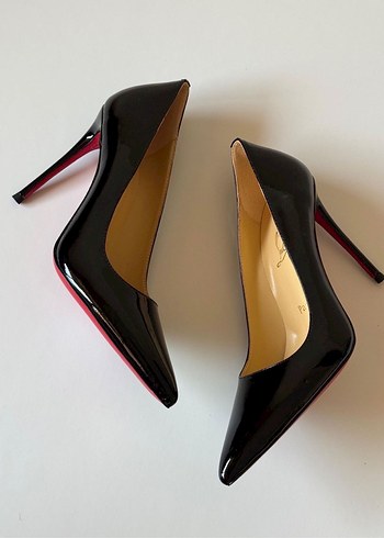 Christian Louboutin Kadın Siyah Rugan Stiletto Topuklu Ayakkabı